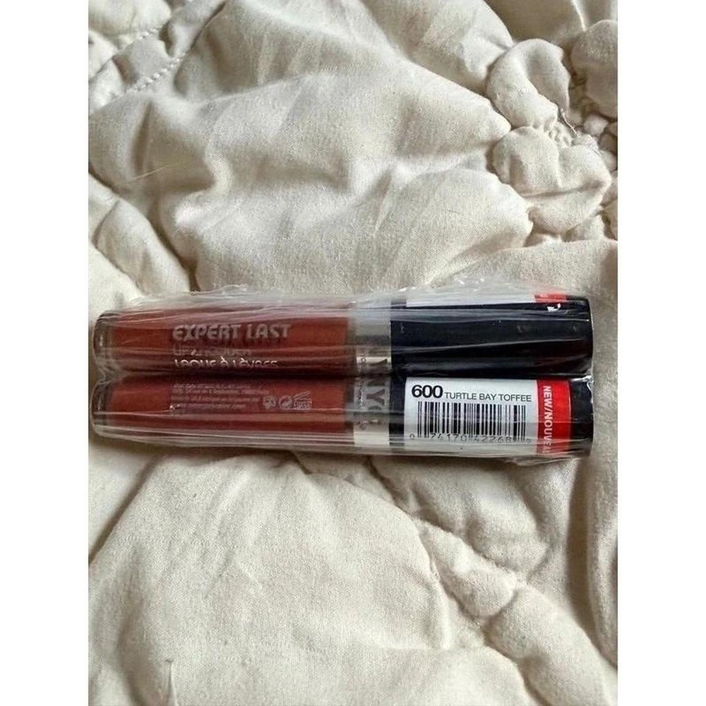 Bogo NYC COTY Expert Last lip color - Turtle Bay Toffee 600